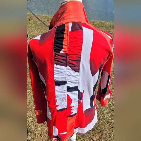 Small Berek zipup - Picture 3 of 10